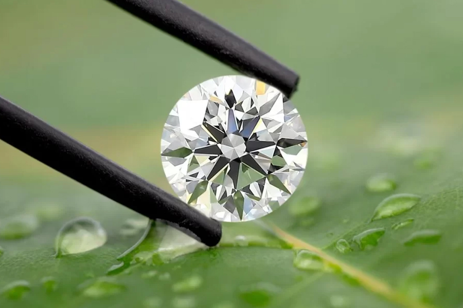 How Lab Grown Diamonds Are Changing the Gem Industry