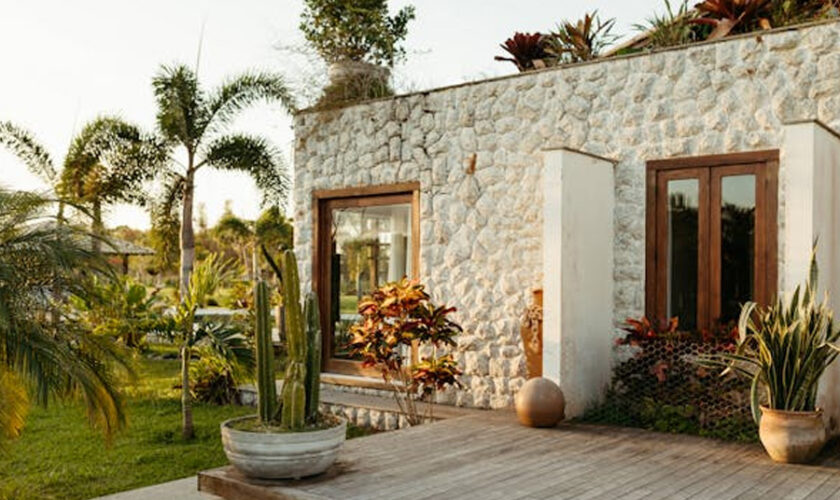 Top Benefits of Installing Artificial Grass for Modern Homes