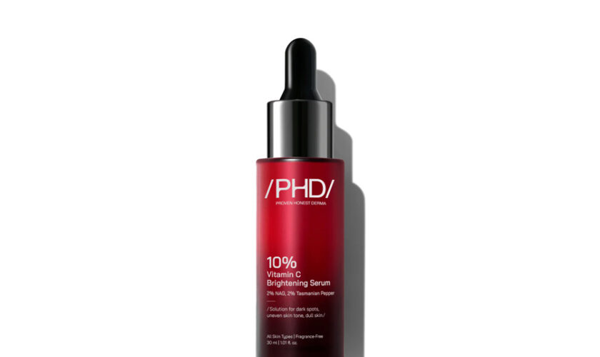 Top 3 Lightweight Vitamin C Serums for Oily Skin in India