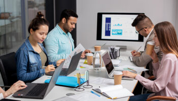 How Marketing Agencies Shape Long Term Business Direction