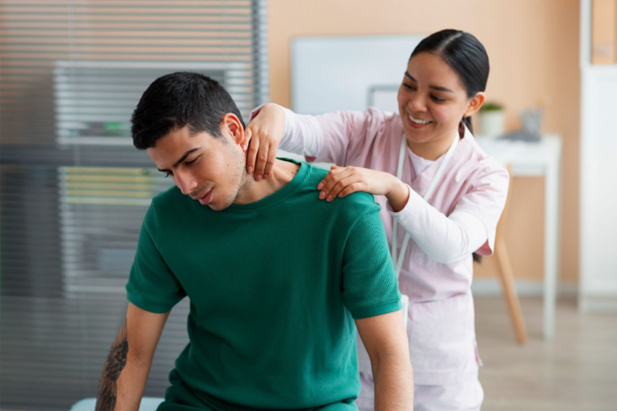 What to Expect During Neck Pain Treatment with a Chiropractor in Singapore