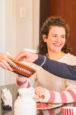 The Unspoken Rules of Opening a Cookies Box in Group Settings