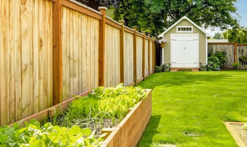 Why More Homeowners Are Investing in Fences That Require Less Maintenance
