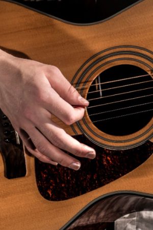 A Comprehensive Guide to Finding the Best Acoustic Guitar Course in Singapore
