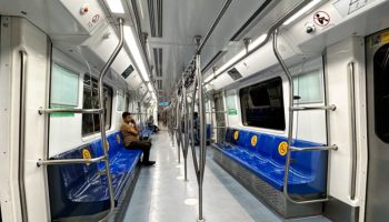 How to Use Your Commute for English Conversation Lessons for Beginners